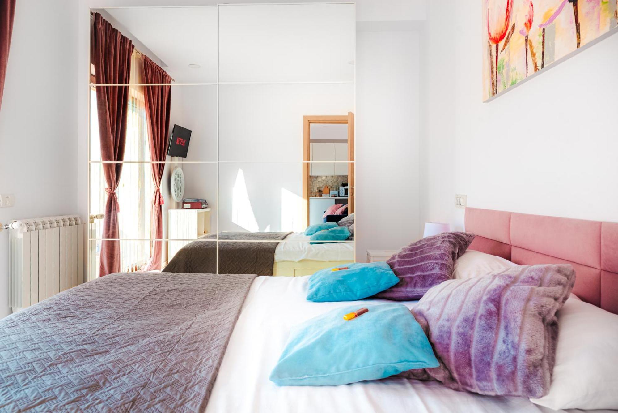Downtown Apartment Boutique - Blue & Pink Bucarest Extérieur photo