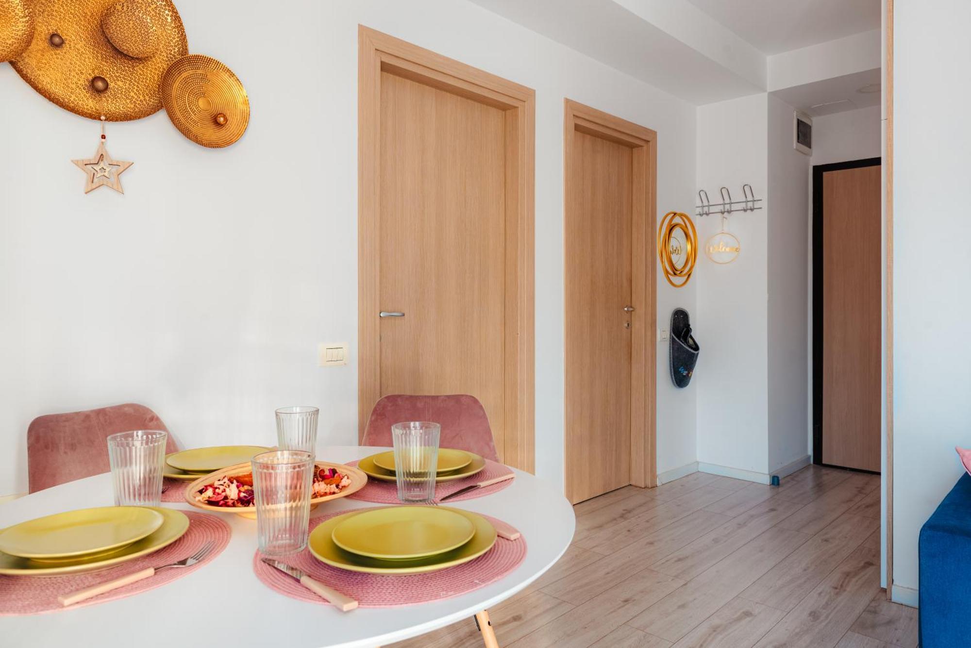 Downtown Apartment Boutique - Blue & Pink Bucarest Extérieur photo